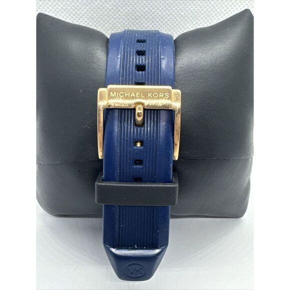 Michael Kors Dylan MK8295 Women's Blue Silicone Analog Dial Quartz Watch JNA680 - Picture 4 of 11